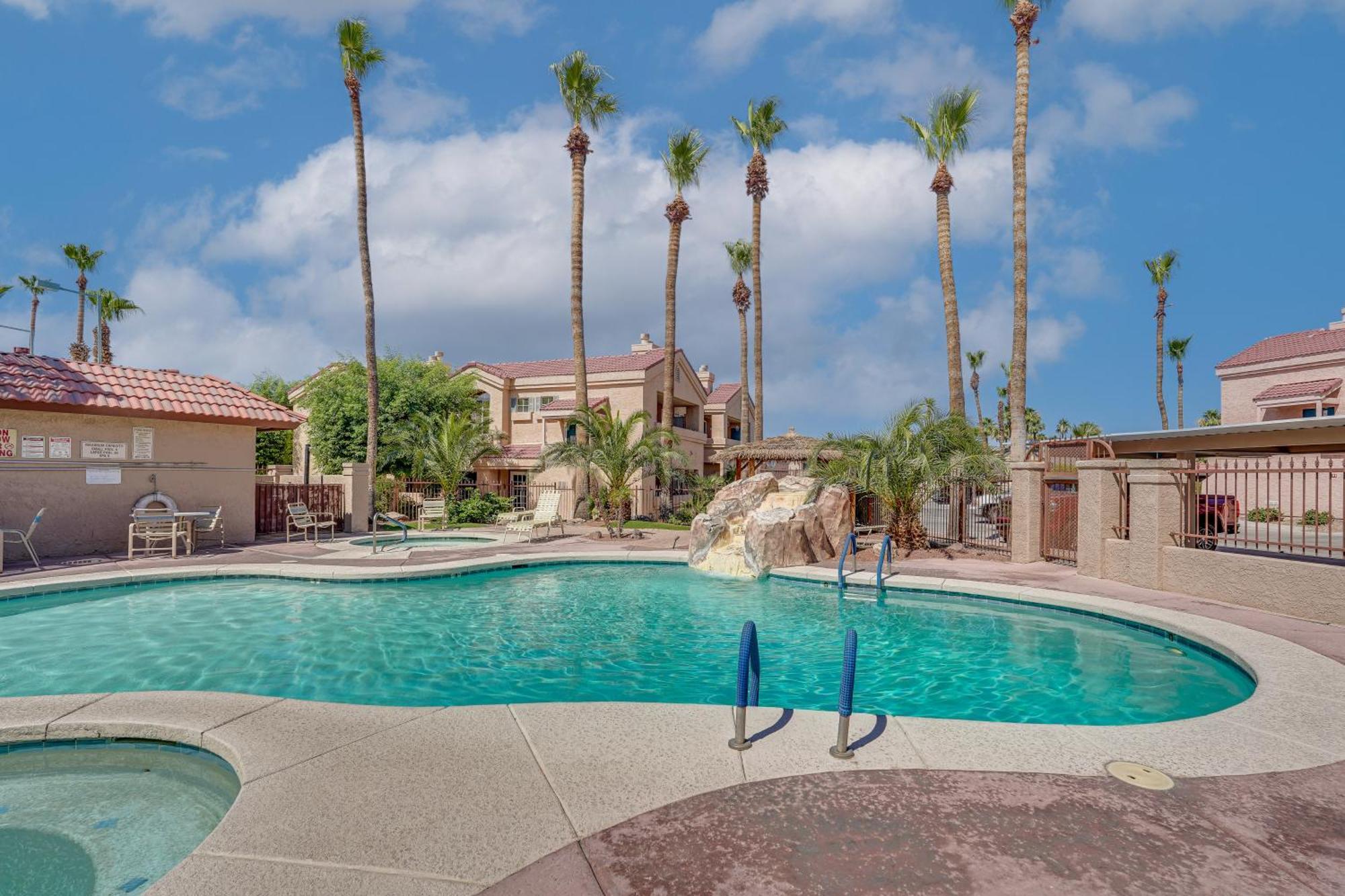 Lake Havasu Condo With Pool Less Than 1 Mi To London Bridge! レイク・ハヴァス・シティ エクステリア 写真